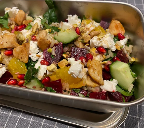 Rezept für den Lunchboxsalat mit viel Gemüse in einer Box | Gleichgewicht Ernährungsberatung in Kaarst im Rhein-Kreis Neuss